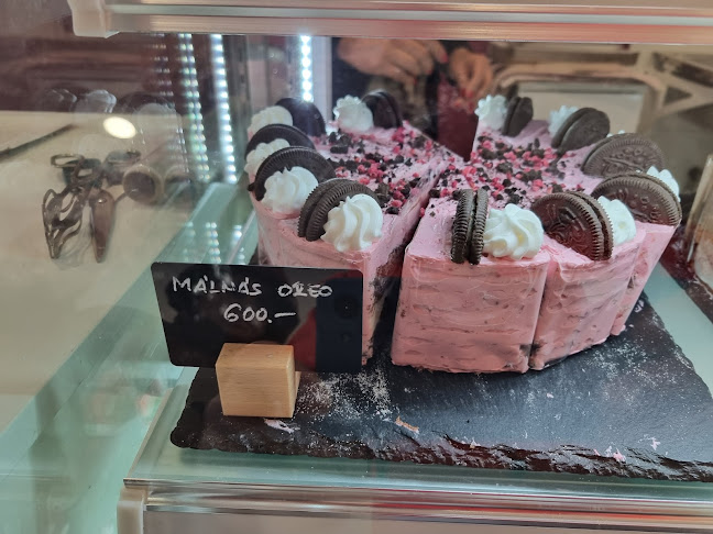 Opinii despre Papp Cukrászda în Makó - Vendéglátás