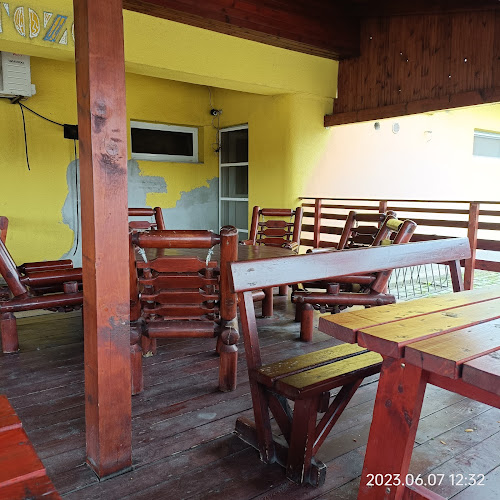 Opinii despre Corner pizza büfé în Kál - Vendéglátás