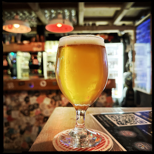 Opinii despre HOPS BEER BAR BUDAPEST în Budapest - Vendéglátás