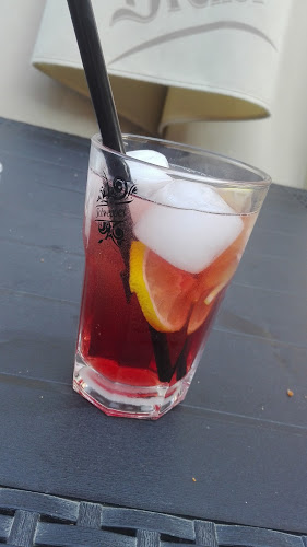 Comentarii opinii despre Lázár Söröző