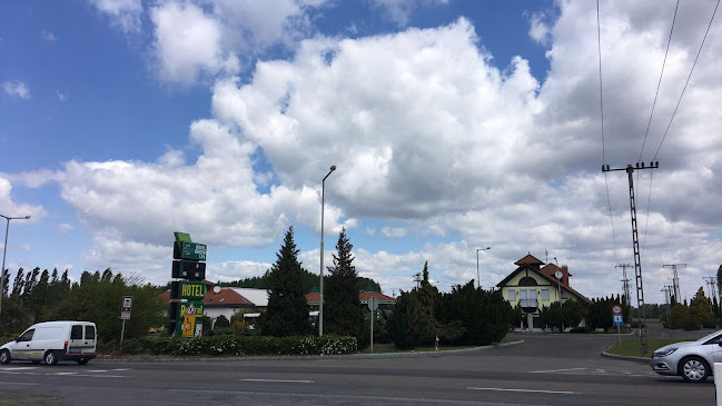 Tanker Café and Bar - Kiskőrös