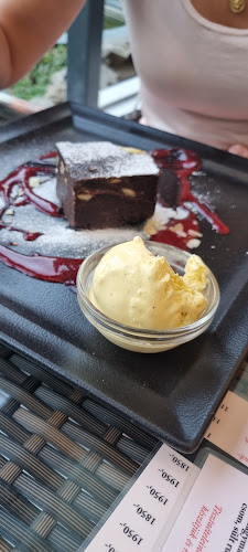 Opinii despre Szőnyi Étterem în Budapest - Vendéglátás