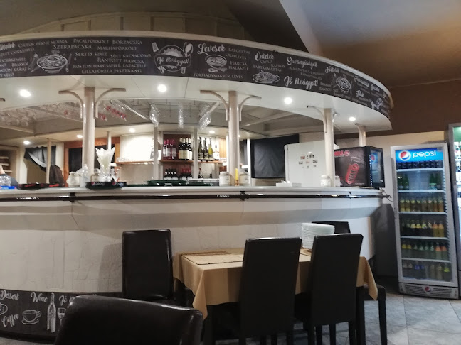 Opinii despre Véndiófa Grill Bisztró în Miskolc - Vendéglátás