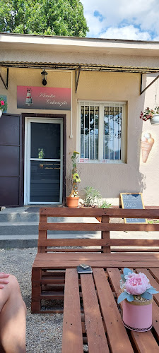 Opinii despre Klaudia Cukrászda în Károlyháza - Vendéglátás