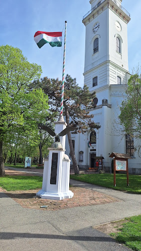 Karcag, Kossuth tér 5, 5300