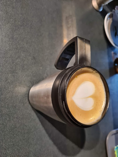 Budapest, Hidegkúti út 1, 1028