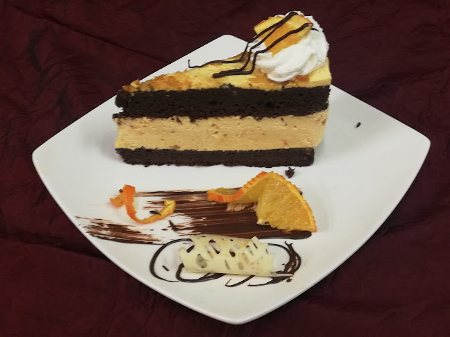 Opinii despre Sík Cukrászda în Budapest - Vendéglátás