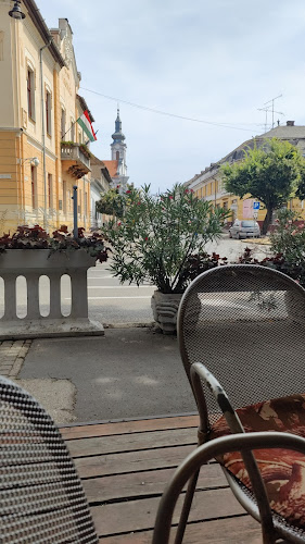 Hoffmann Kávéház - Dunaföldvár