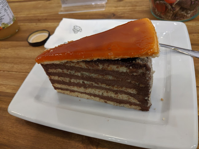 Kemenes Cukrászda és Bisztró Vámház krt. - Vendéglátás