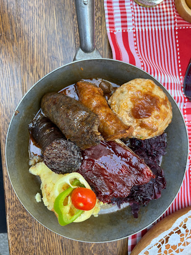 Fatál Étterem - Vendéglátás