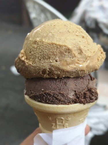 Opinii despre Markó Cukrászda în Kalocsa - Vendéglátás