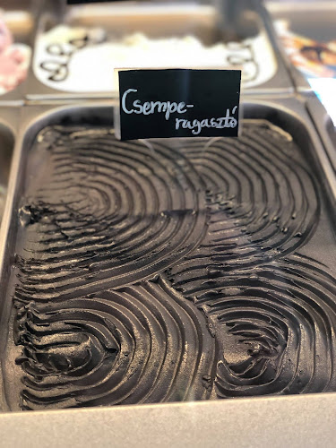 Berekfürdő, Berek tér 8, 5309