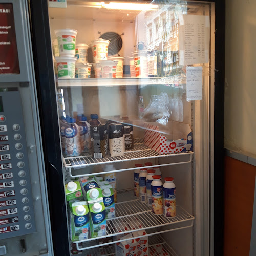 Comentarii opinii despre Benett Pékség