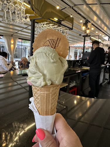 Opinii despre Eiscafe Cappuccino Kávéház în Hévíz - Vendéglátás