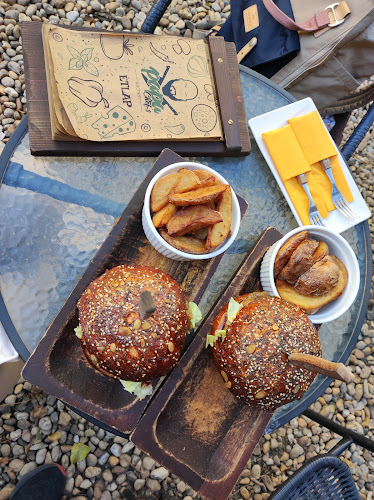 Papachef's Smoke Garden - Vendéglátás