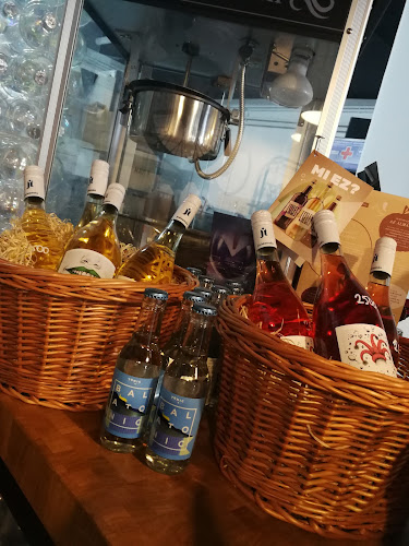 Comentarii opinii despre Kifli Művek