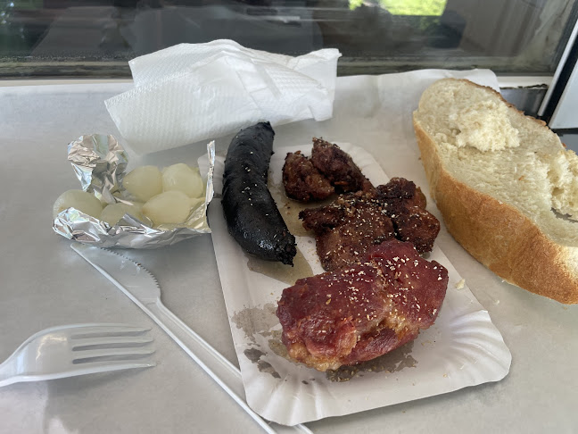 Pecsenyesütő - Vendéglátás