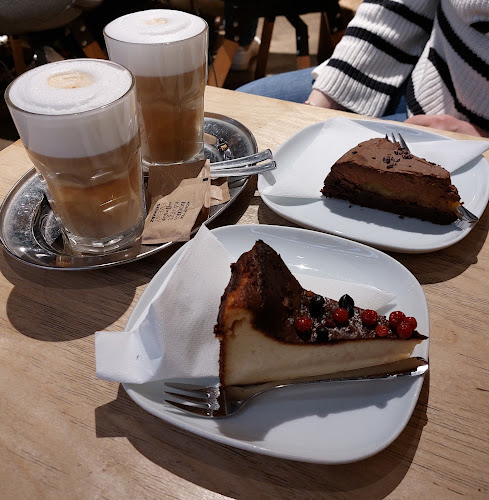 Comentarii opinii despre Magvető Café