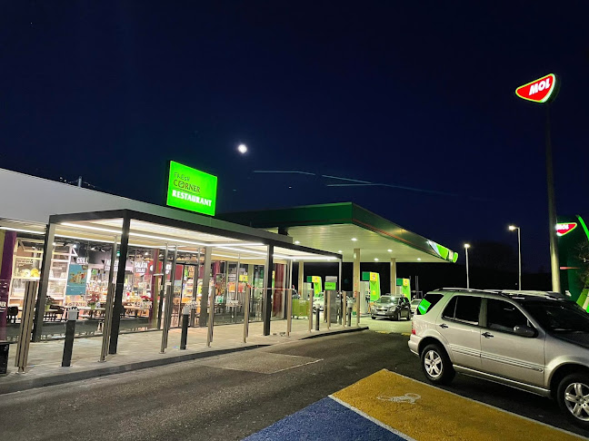 Fresh Corner Restaurant Páty - Páty