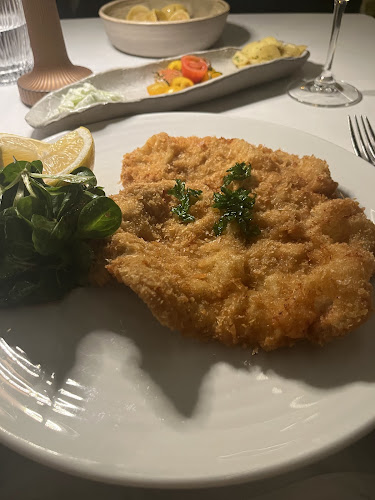 Budapest, Váci u 36, 1056