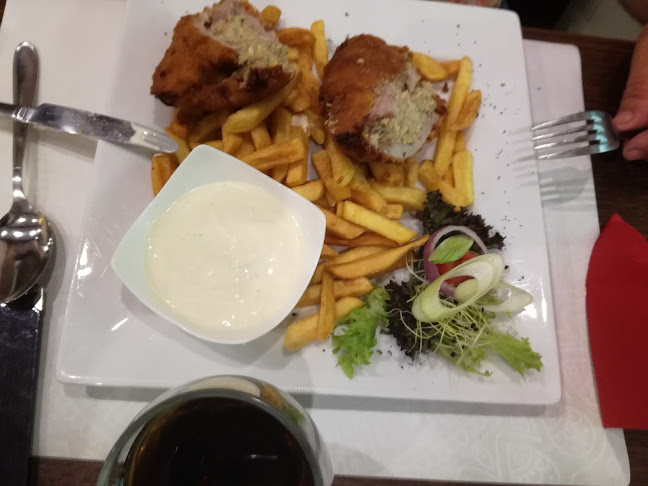 Gusto Étterem - Vendéglátás