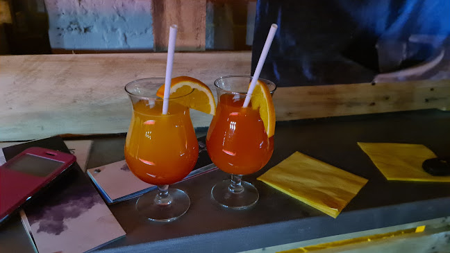 Alibi Gin Bár és Kávézó - Vendéglátás