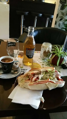 Royal Cafe & Bar - Vendéglátás