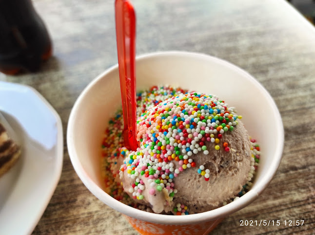 Comentarii opinii despre Dóm Cukrászda