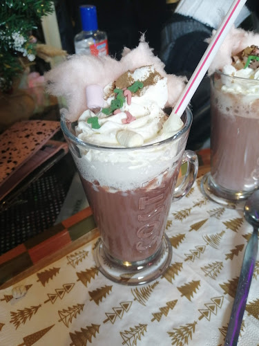 Comentarii opinii despre Zöldajtós Étterem