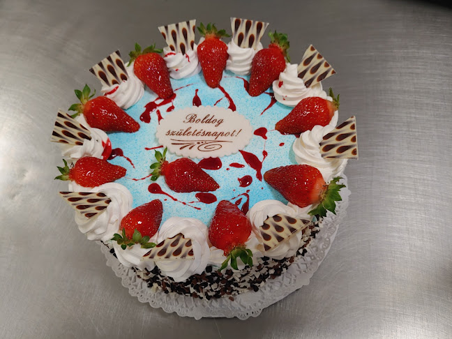 Kis Cuki cukrászda és kisbolt