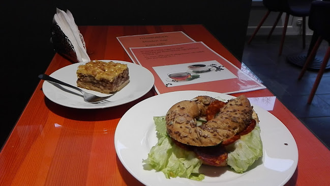 Székesfehérvár, Holland fasor 2, 8000