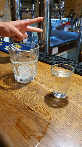 Comentarii opinii despre Monoszkóp Kultúrbisztró