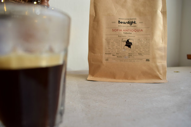 Opinii despre Beanlight Specialty Kávé Pörkölő în Csömör - Vendéglátás