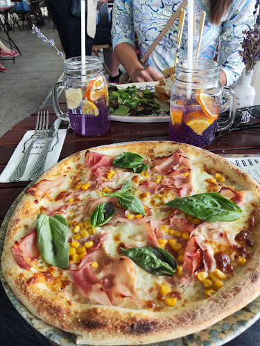 Apátsági Rege Cukrászda - Vendéglátás