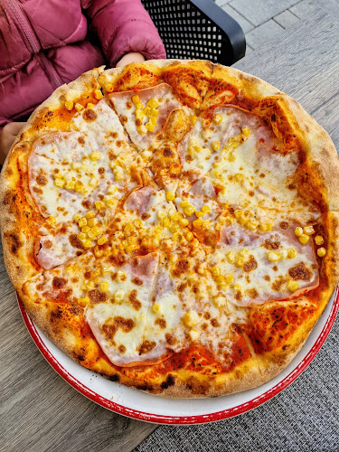 Comentarii opinii despre Tópart Café