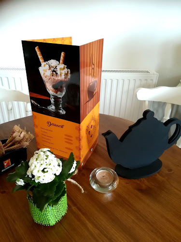 Opinii despre Nosztalgia Kávézó és Fagyizó în Sopronkövesd - Vendéglátás