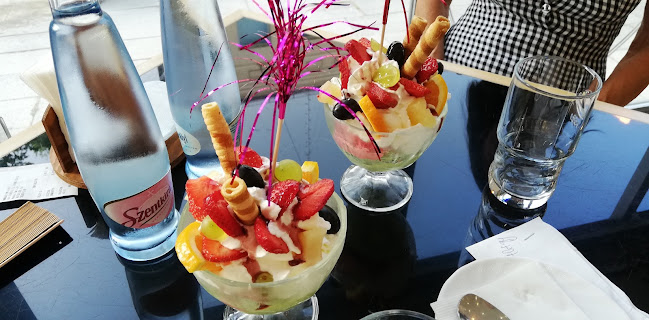 Kismandula Cukrászda