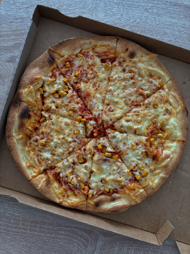 Opinii despre Pizza Karaván în Nagykanizsa - Vendéglátás