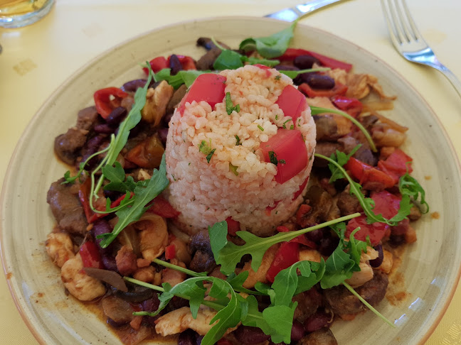 Opinii despre Kalóz Fregatt în Tata - Vendéglátás