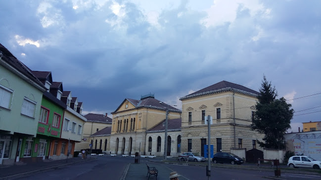 Opinii despre Márka Presszó în Füzesabony - Vendéglátás