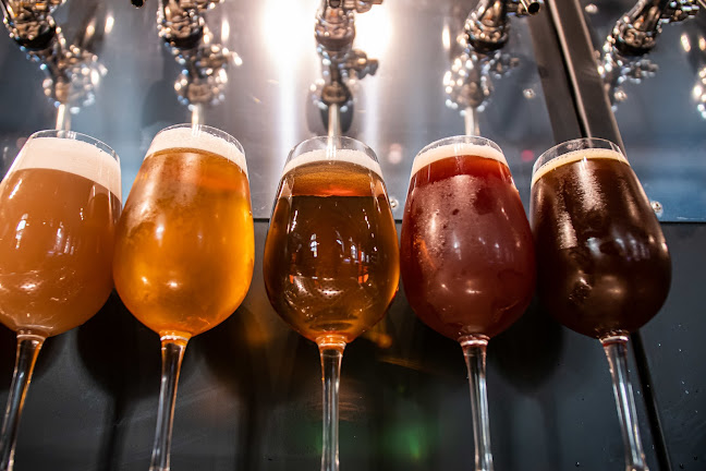 Opinii despre craft BEER & Tapas în Miskolc - Vendéglátás