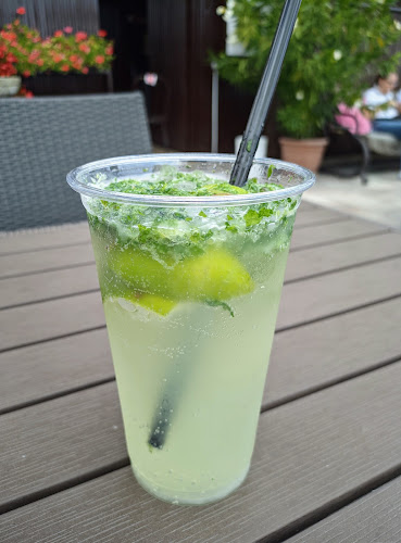 Erzsike Fagyizó - Vendéglátás