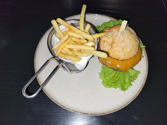 Comentarii opinii despre House Bar & Kitchen