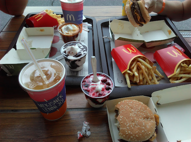 Opinii despre McDonald's în Szolnok - Vendéglátás
