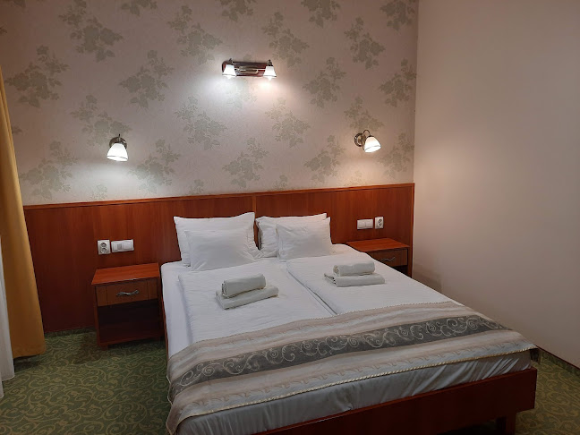 Szeged, Honvéd tér 3, 6722