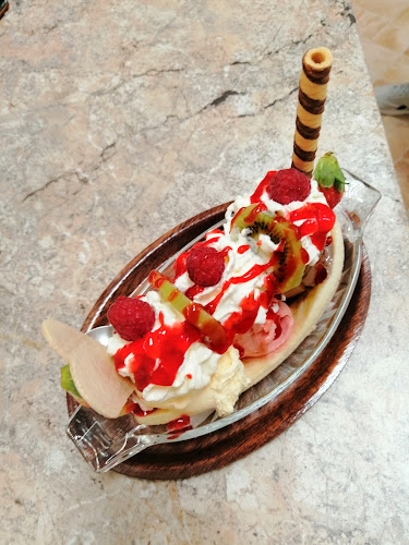 Dolomiti Fagylaltozó - Vendéglátás