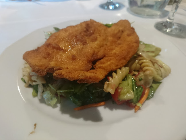 West Garden Étterem - Vendéglátás