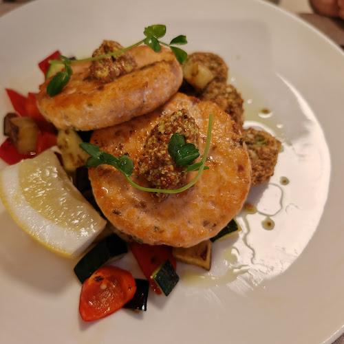 Koronakert Étterem - Vendéglátás