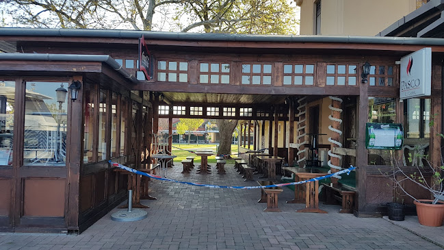 Horgony Kávézó és Fagyizó - Vendéglátás