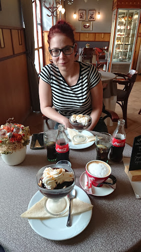 Schőnig Cukrászda és Kávéház - Veszprém